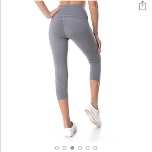 Grey highwaisted Capri legging XS